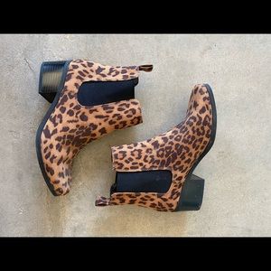 A New Day Cheetah booties